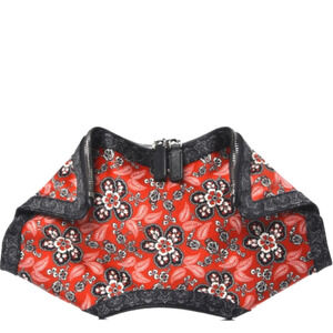 Alexander McQueen de Manta